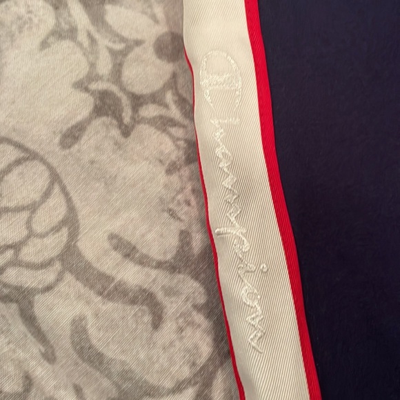 NWT Champion sweatshirt - Picture 4 of 7